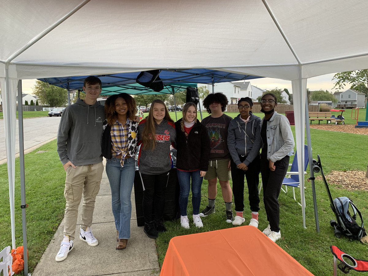 Some of our KeyClub team helping out with trick or treaters!