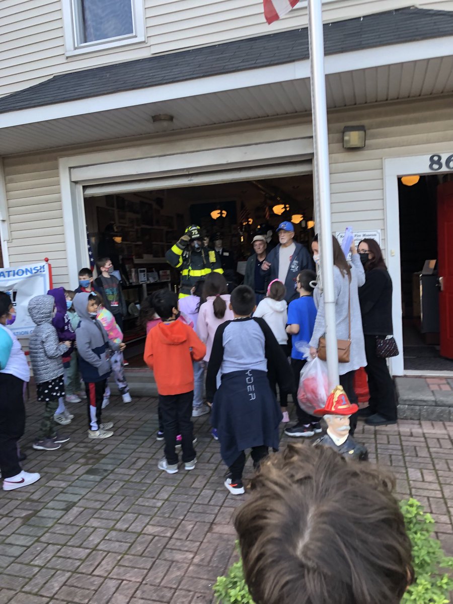 Mrs_Santoro_'s tweet photo. We loved our trip to Keyport Fire Museum! Thank you for joining us Mr. Pereira! https://t.co/1nN9fPFDmO