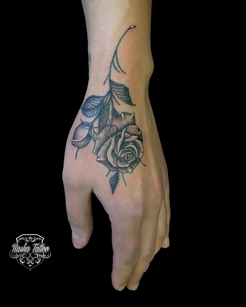 Rashatattoo's tweet photo. I was enjoying working on this rose today for @ms.little.1
#rashatattoo #pentictontattoostudio #pentictoninked #pentictontattoorasha #rose #rosetattoo #rosetattoos #whipshadingtattoo #whipshading #peppershading #peppershadingtattoo #tattoosociety #tattoosocial #tattoospecial https://t.co/HKN4RNfoPg