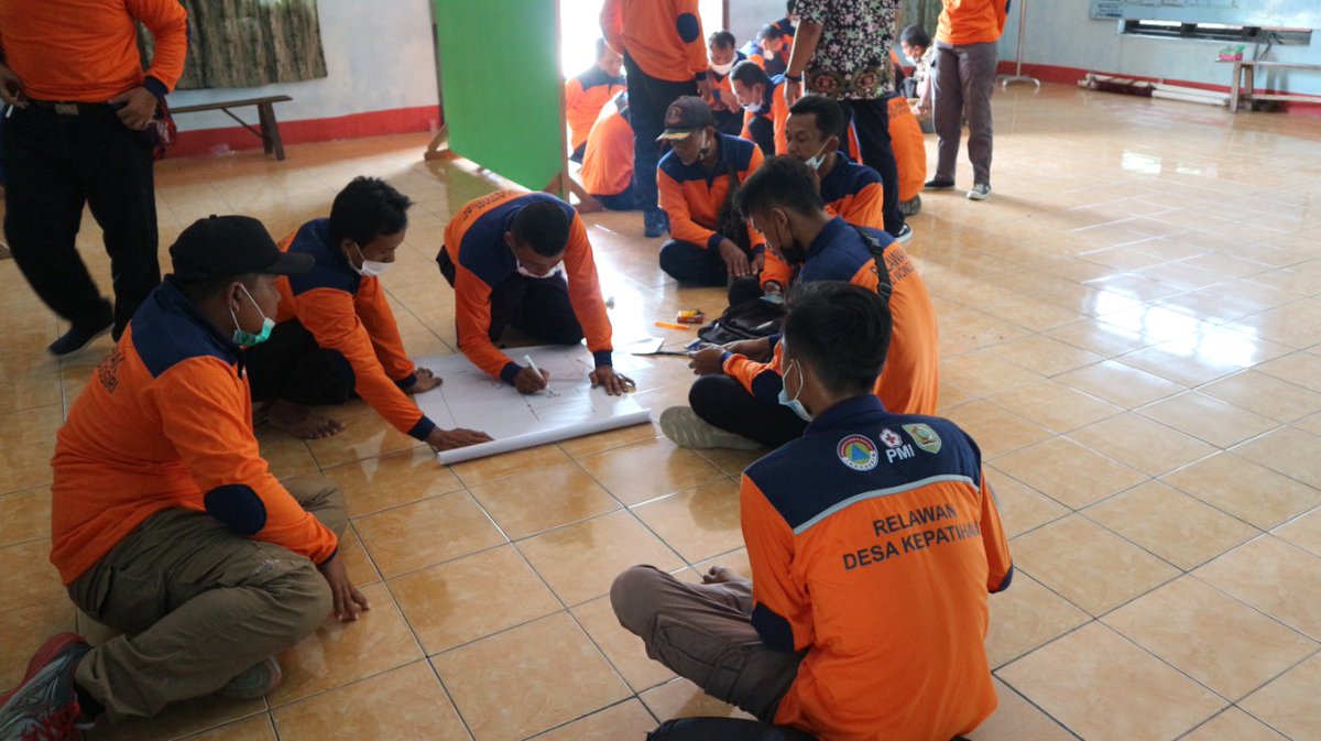 - Pelatihan Simulasi Bencana Bagi Relawan Desa Tangguh Bencana Kabupaten Wonogiri. 
- Kamis, (28/10/2021)
Gedung Olahraga Kelurahan Giriwono, Kec Wonogiri.

#SimulasiBencana #BPBDWonogiri