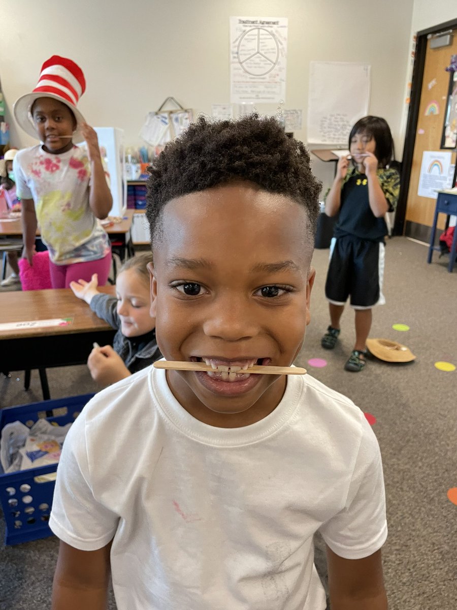 MsRutherfordCRE's tweet photo. We loved exploring sound energy and vibrations today @CoyoteRidgeES! Plus, hats off to being drug free! #CRELeads https://t.co/UE54EPgTuV