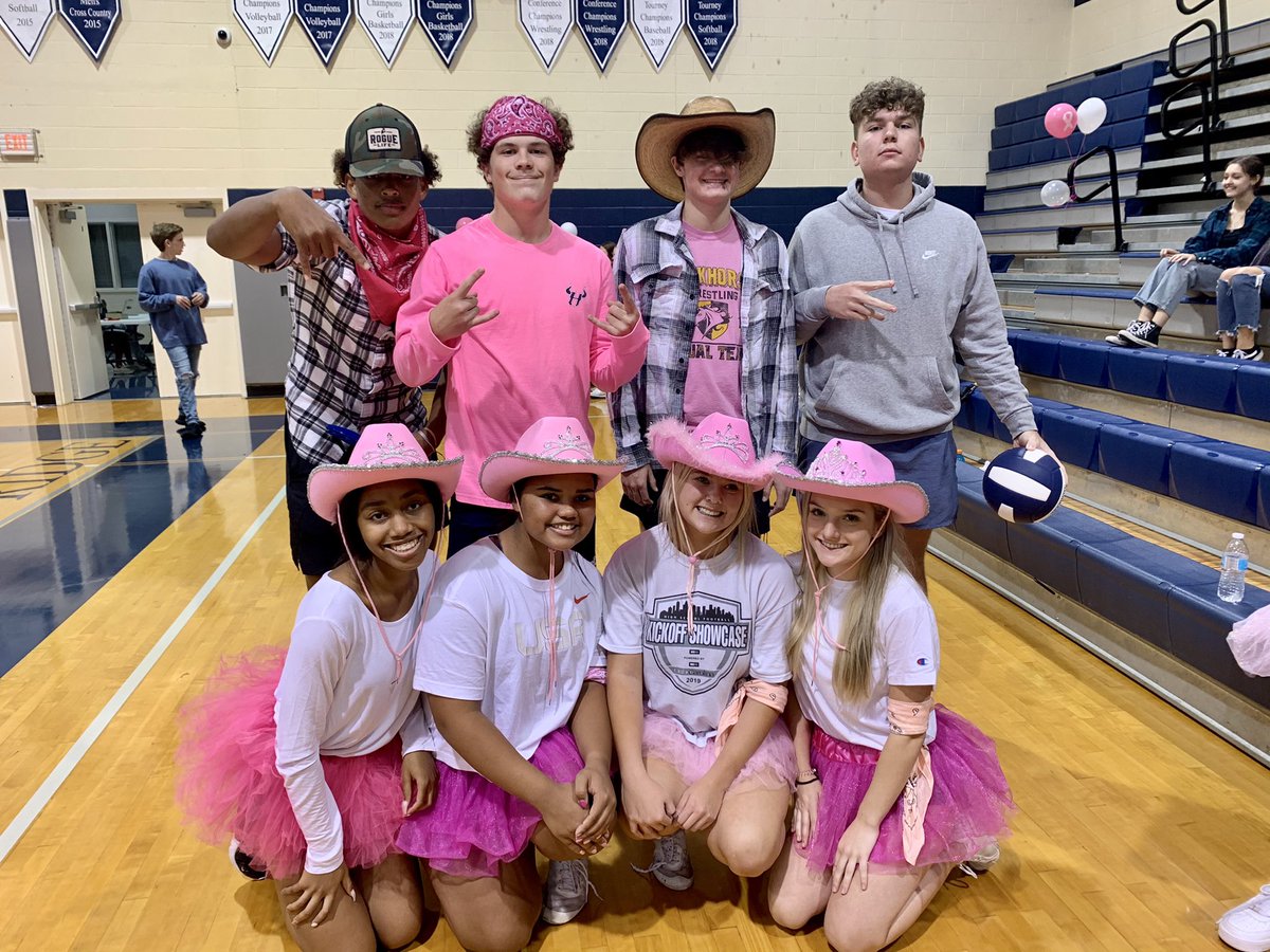 HRHS Boosters 🐮💙🤘🏼 tweet media