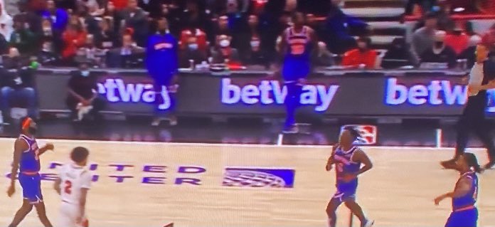 stocktalkweekly's tweet photo. $SEAH @betway is quietly securing top-quality &amp; high visibility promotional spots, including @AppleTV Emmy award-winning @TedLasso &amp; NBA sideline sponsorships @sixers @chicagobulls 

See fundamental information &amp; more about the company in the quoted tweet. https://t.co/1LrLzFwNGe