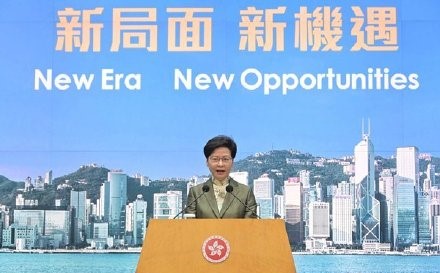 BrandonHawkin99's tweet photo. 行政長官林鄭月娥表示，《十四五規劃綱要》中有關香港嘅內容，顯示國家喺多個重要范疇繼續大力支持香港嘅發展，特區政府會配合國家十四五規劃，善用國家嘅支持，以新思維全力全速發展創新科技，措施包括建立完整嘅創科生態圈，使創科成為新經濟引擎，以及加強國際科技創新合作。 https://t.co/IPV7pfNbE6