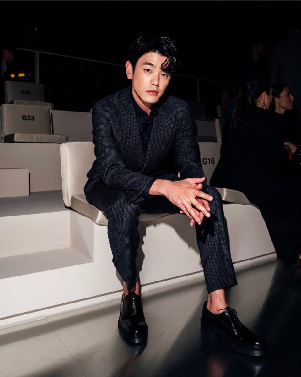 ericnamofficial's tweet photo. a magical #GAOneNightOnly in Dubai with Armani and some extraordinary people ❤️.
⠀
Nam Nation how’s my fit??
⠀
https://t.co/jivF0Oo7YF https://t.co/549Rq32ICu