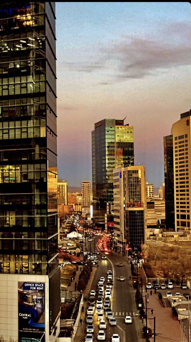 Үе үе ийм зураг хараад очоод төөрөх бхдаа гэж боддышд