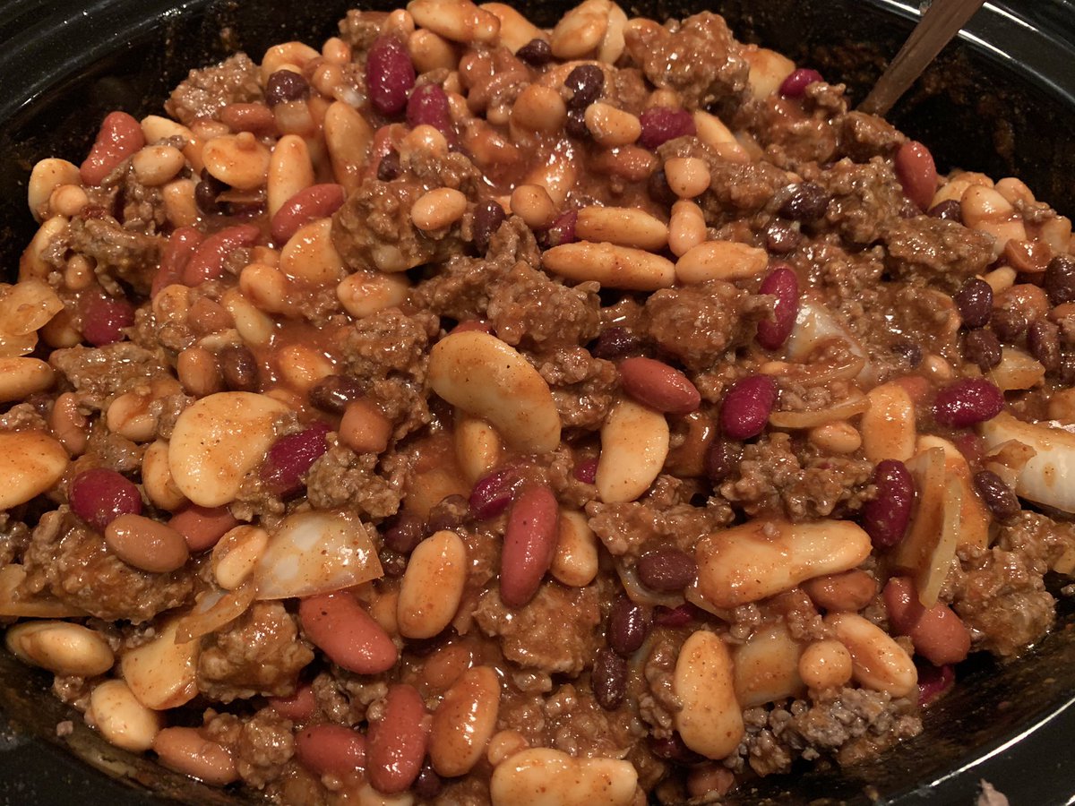 FlackCoty's tweet photo. So many beans!😍 #homecooking @rhettmc @Mythical https://t.co/cMTBS64xZs