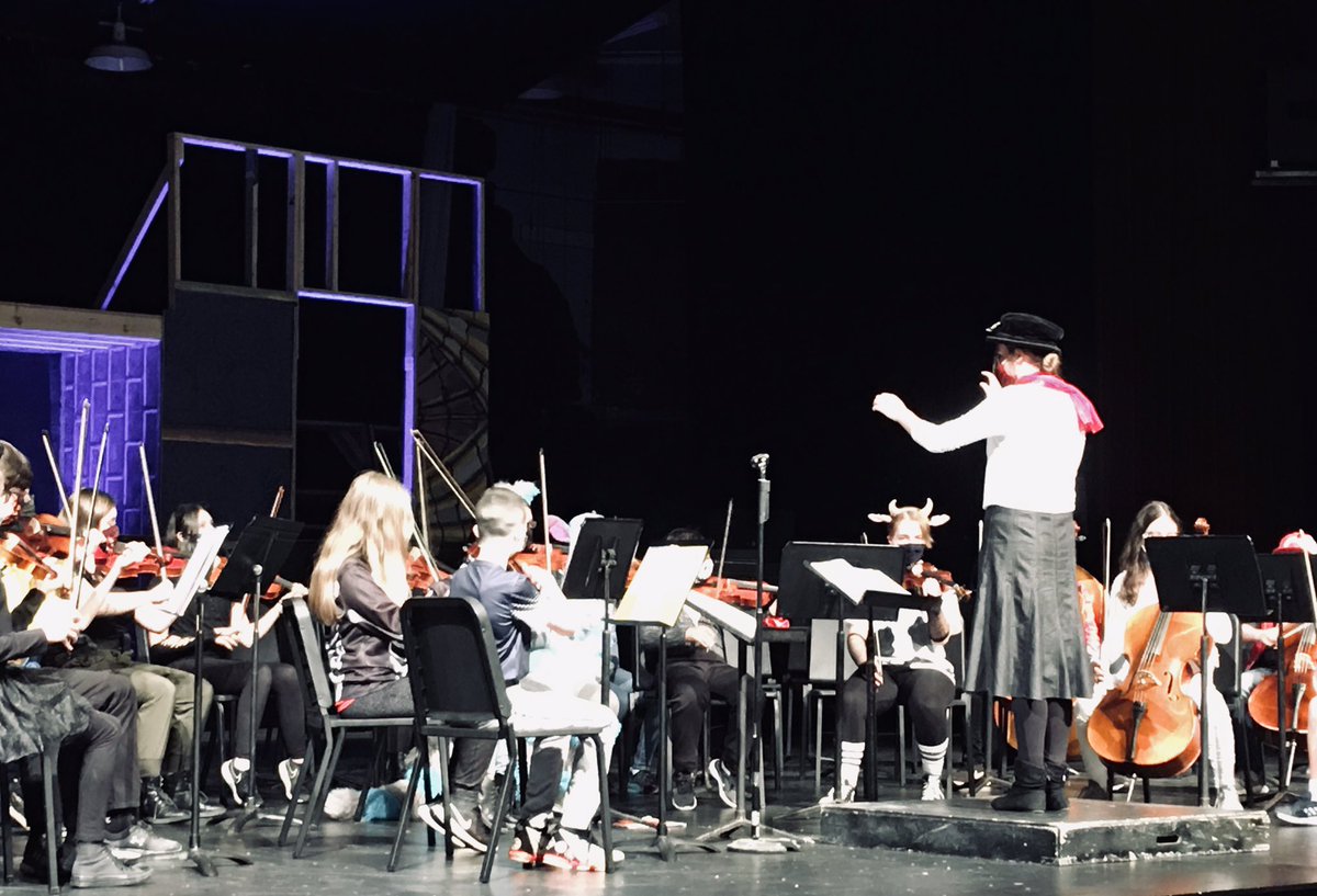 Senior Christa McCormick is doing her internship with Ms. Bates’s daughter, Sarah Behal, the orchestra teacher for the Stow-Munroe Falls school district. Tonight Christa conducted her first ensemble at the annual Halloween concert. #ourbmsa