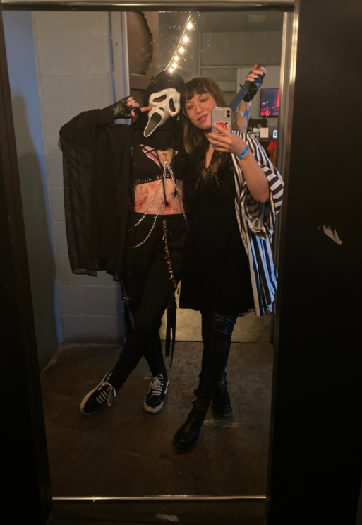 last night's <a href="/WitchingLive/">WitchingHourLive</a> was amazing and it was a huge honor to share the stage with such talented women. thank you all for coming. was really blown away by it. anyway here's me and <a href="/lilyloo/">Lilyloo</a> being icons