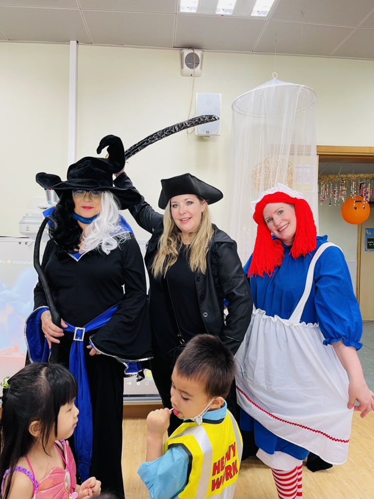 Whitney Elliott tweet media