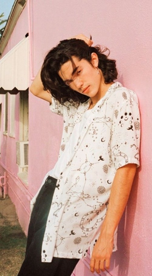 kittirry's tweet photo. this or that 
TELEPATH OUT NOW #telepath #telepathoutnow TELEPATH @conangray https://t.co/nKTxkuPi0E