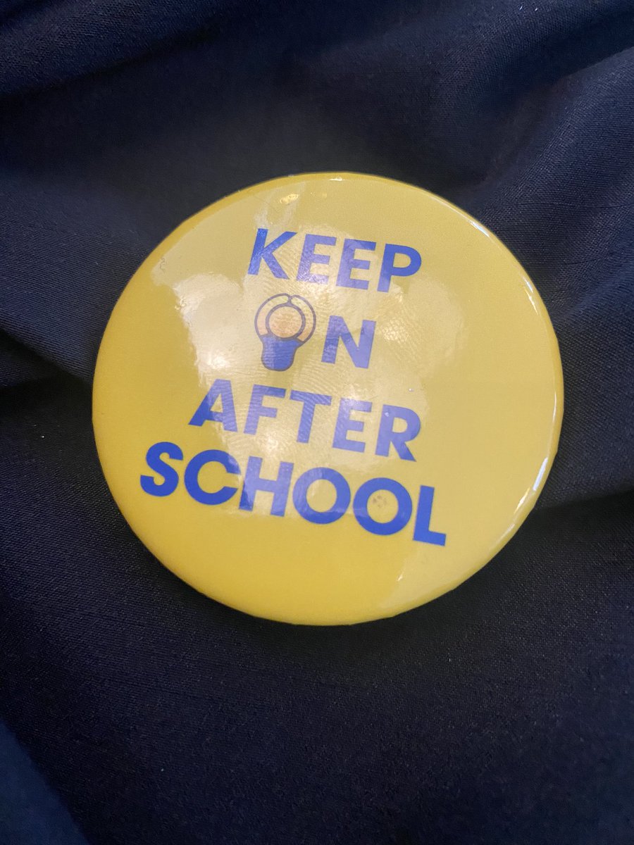 Shann_Teague's tweet photo. Today is National Lights on Afterschool Day!   Ohio’s afterschool and expanded learning programs hosted events across the state supporting afterschool and speaking with community leaders and law/policy makers about the importance of serving the underserved.  Awesome day❤️ https://t.co/ECimN2iYIF