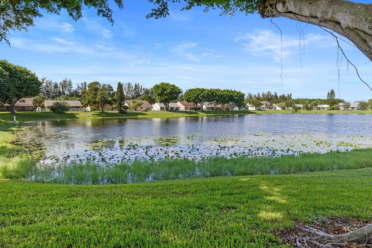 RandybFAP's tweet photo. 🏠Realestate 📸Photography in 🌴Boynton Beach ☀️Florida palmbeachcounty # #photography #realestate #realestate #boyntonbeach #florida #southflorida #palmbeachcounty #randbfap #fyp https://t.co/3UdtjZiEwz