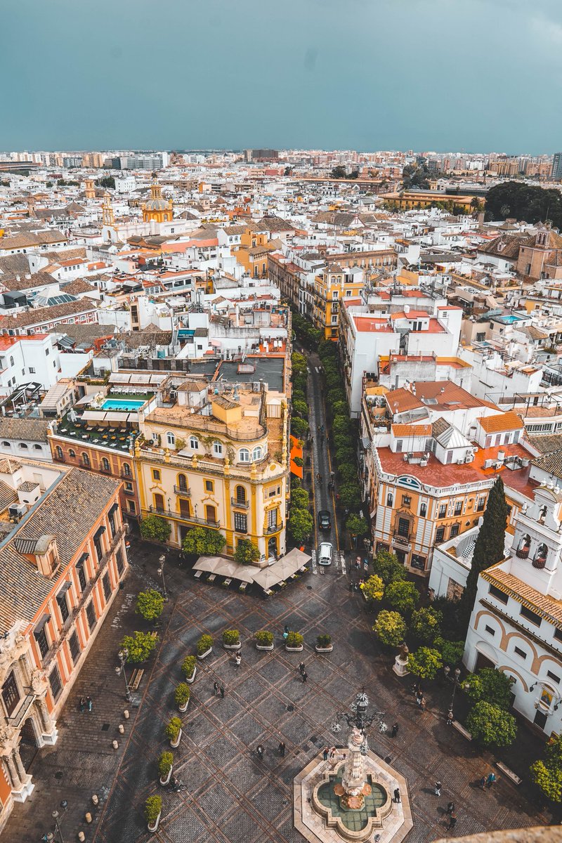 talentlanguage's tweet photo. Where is your next stop in Europe? ⛳🏃

Photo by Jack Gisel

#Spanishschool #Spanishlesson #Spanishclass #learnSpanish #translateSpanish #Spanishtranslator #Traductordeespañol #Spanishinterpreter #intérpretedeespañol https://t.co/QWrdL1LL2S