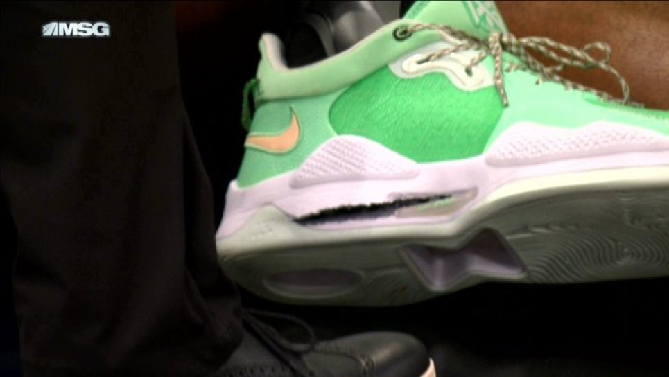 mitchell robinson nike