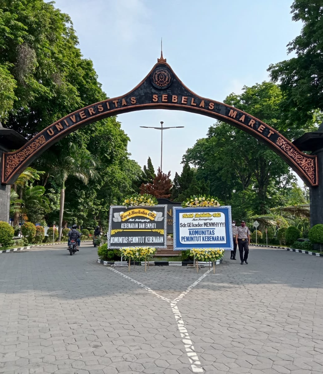 pooostmodern's tweet photo. DIAM TERTINDAS ATAU BERGERAK MELAWAN! 
#BubarkanMenwaUNS 
#JusticeForGilang https://t.co/wQNJKmtZ3j