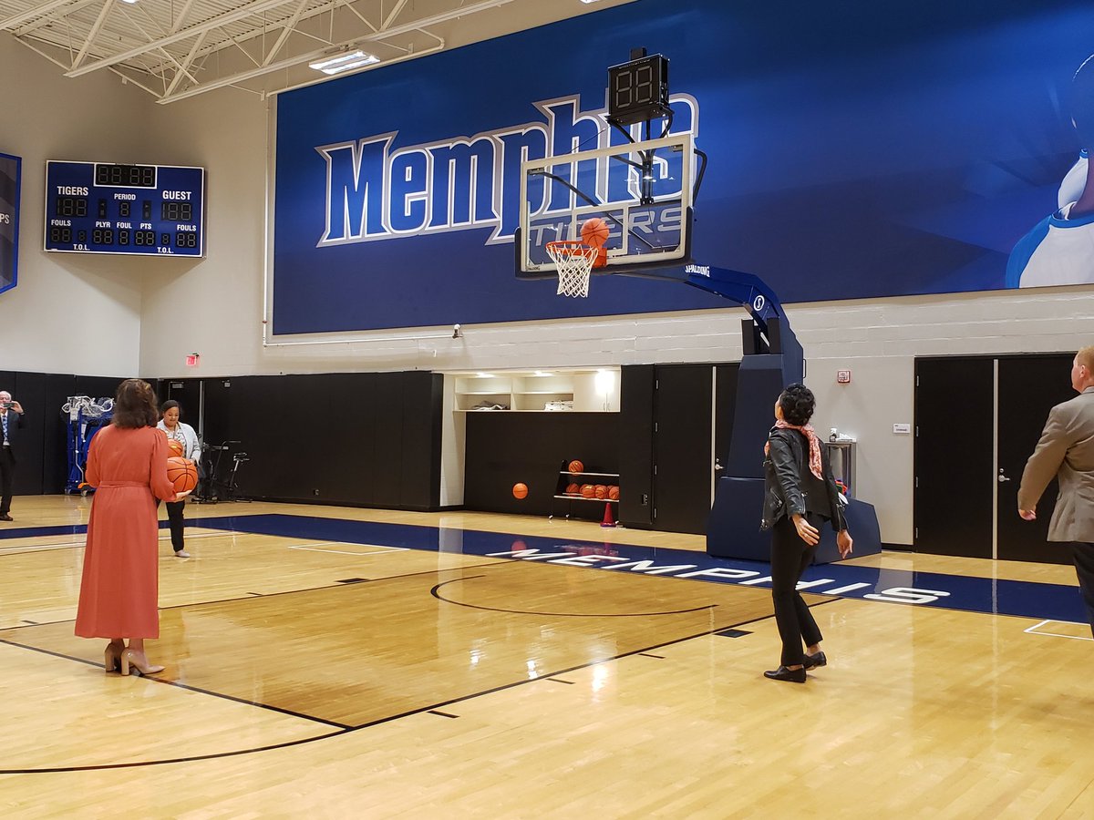 SBEd_TN's tweet photo. Our workshop day concluded with a tour of the @uofmemphis basketball facility and the SBE trying out the court. 

While our Board and staff loved showing off their skills in the new facility, we will all return to our regular policymaking work tomorrow. https://t.co/fRV8t9J7CH