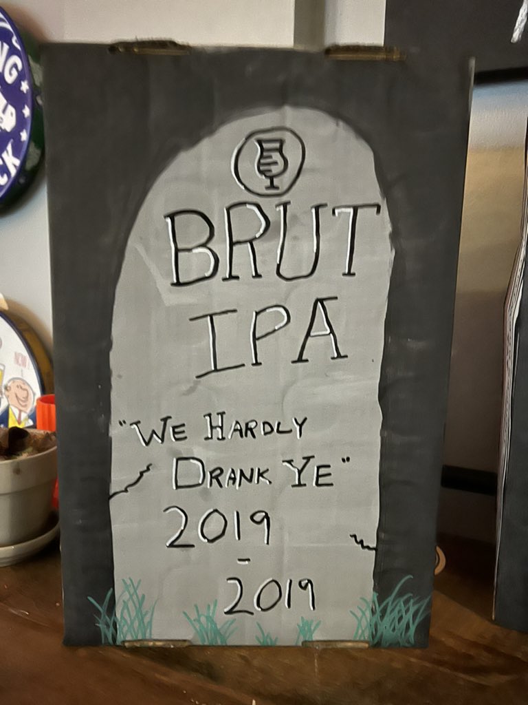 brew_york's tweet photo. A strong In Memoriam this weekend at @beerkarmanyc. https://t.co/EjsRKFuugQ
