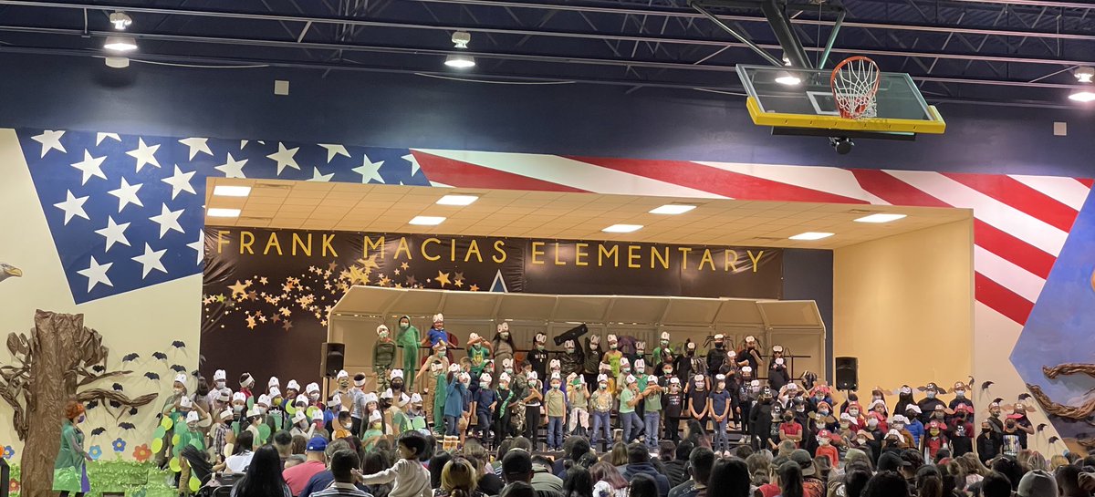 MsV_TheTeacher's tweet photo. Congratulations to our Elementary schools who held their first concerts of the year today! The future of our fine arts are in good hands! @brrrrandon23 @MsJaimie_ @fmeeagles @ctwpanthers @DHE_Bobcats #FMEPride #CTWPride #DHEPride #ClintISDFineArts #WeAreClintISD https://t.co/oG1tEwObRS