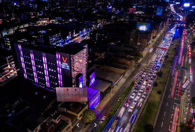 vboutiquehotels's tweet photo. Las noches más intensas... solo las vives en #VMotelBoutique ❤ https://t.co/j9TaIg3QQ0
