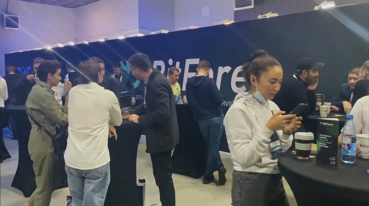 bitforexcom's tweet photo. Blockchain Life #Bitforex - Have you seen our young lady😉

For business cooperation: 
1⃣ Email: margarita@bitforex.com
2⃣ Telegram: @Margarita_BF 

#blockchainlife2021 https://t.co/zWpq9m1FXj