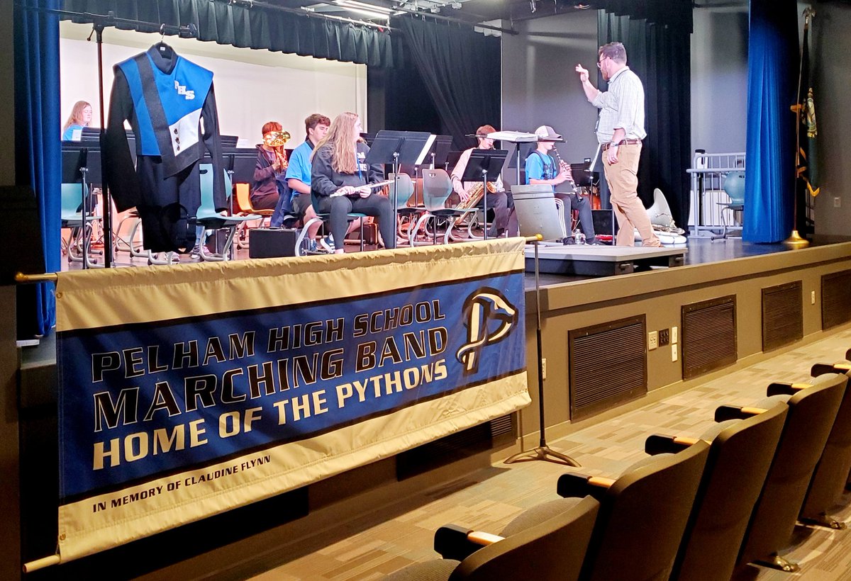 MsmeadP's tweet image. PHS marching band put on a great show at the Showcase tonight.  #PythonPride #pelhamproud #committothefuture #2026