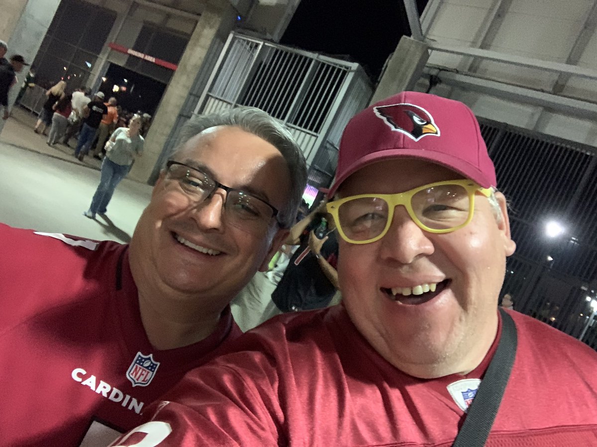 kwamie42's tweet photo. Two who didn’t sell their seat. #loyalty #GoCards #asfn #diehards #RedSea https://t.co/WB3sbSwWZ6