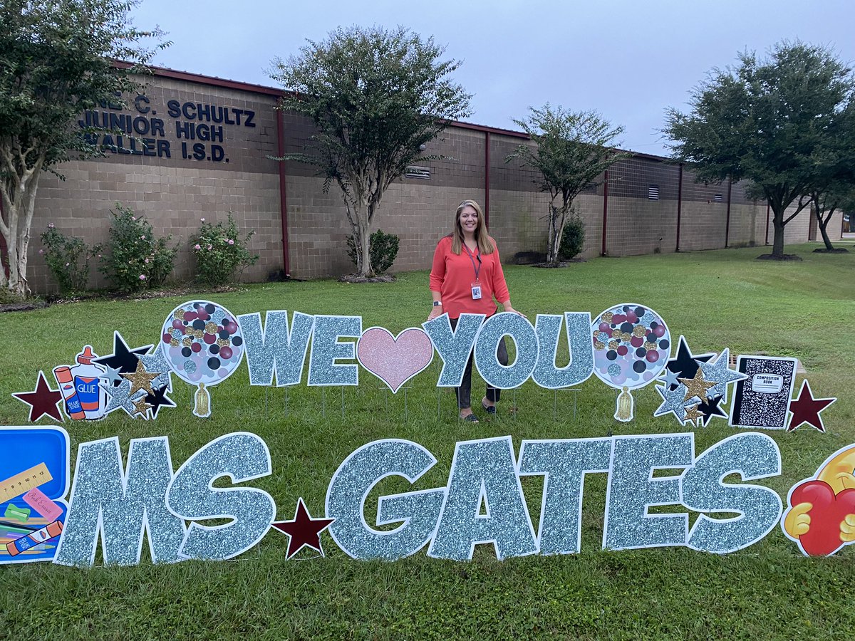 BPatel1229's tweet photo. October is National Principal’s Month! We have the best principals in Waller ISD! Thank you @StephFletcher38 @hannahgates32 and @carrejo355 for your dedication and leadership. #wisdgreatness #NationalPrincipalsMonth @BennieMayes https://t.co/jCT6Lnt9ag