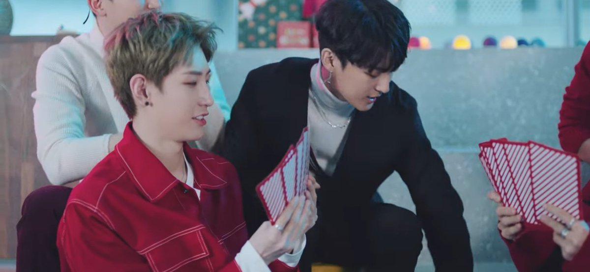 GeomyTM's tweet photo. #VAV #브이에이브이 @VAV_official @twt_VAV
#VAV_6TH_ANNIVERSARY
#VAMPZ #뱀즈 #보고싶어서 #Cause_I_Miss_You 
"Navidad sin ti les voy a cantar" https://t.co/MgedFlXN6h