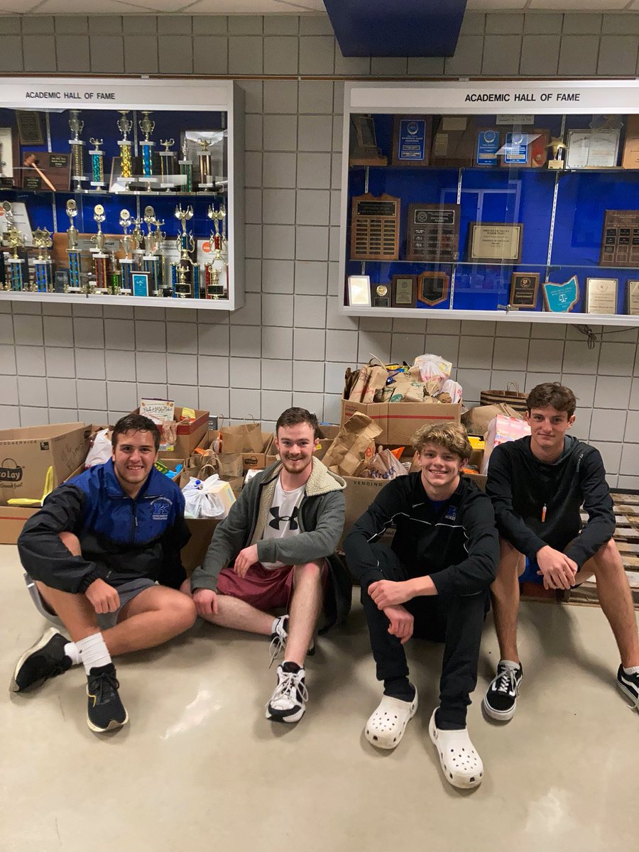 This portion of Wkhs student council trick or treat for cans looking strong #itsworthit <a href="/WKStudCouncil/">WKHS Student Council</a>