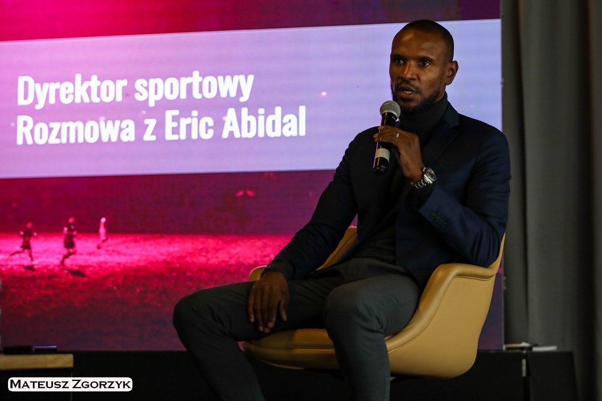 Mateqi6's tweet image. Good time in Warsaw with team #LTTsports during #ESA2027 workshop📚
Thanks @EAbidalOfficial for visit. See you👋
My quick shots coming soon📸↩️
👉fb.com/MZfotografiasp…
@_Ekstraklasa_  &amp;amp; @pzpn_pl  &amp;amp; @LTTsports