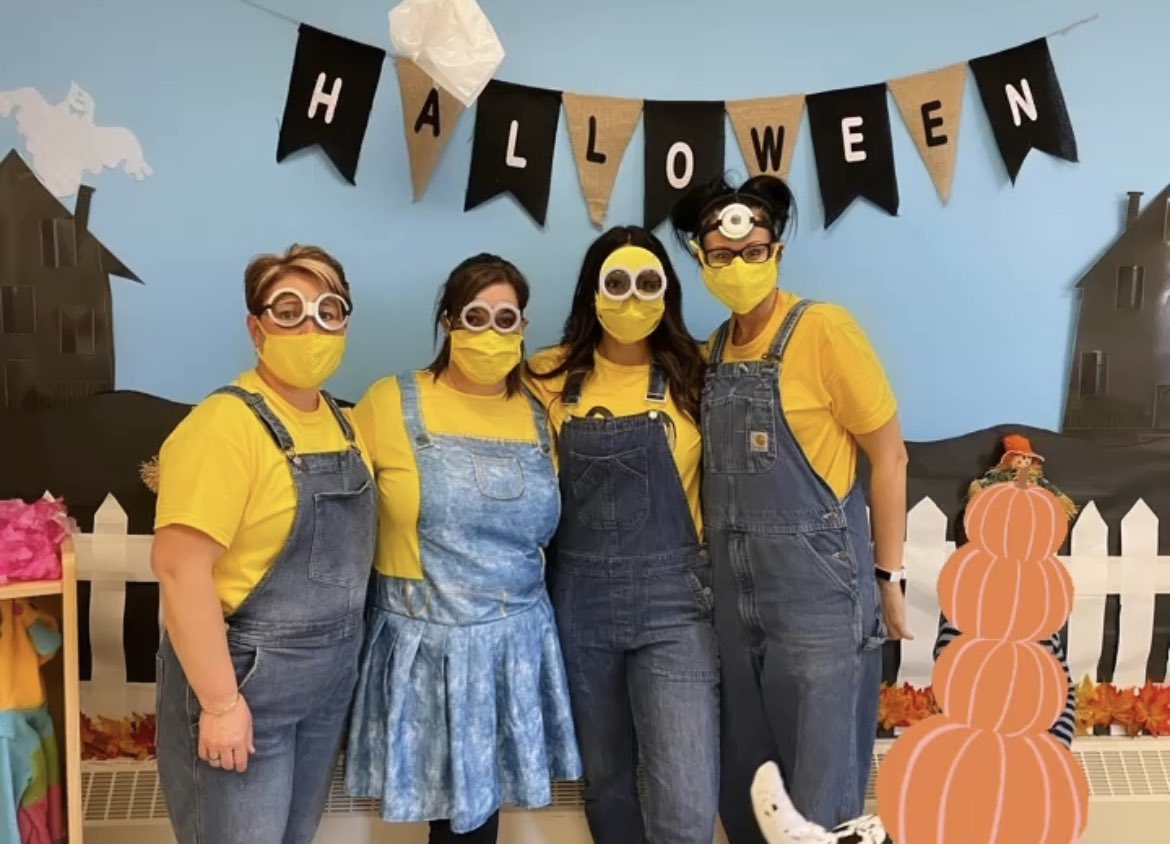 LamontPals's tweet photo. PALS Halloween 2021 was Spooktacular! 👻🎃 #EIPS @LamontLions https://t.co/XrTpLJ3fvK
