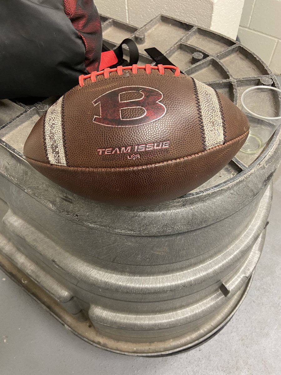 BeltonTigerFB's tweet photo. That right there folks is the game ball of win #600 in Belton High History! Proud of every Tiger who played in the Big Red! https://t.co/7n7uan9lhW