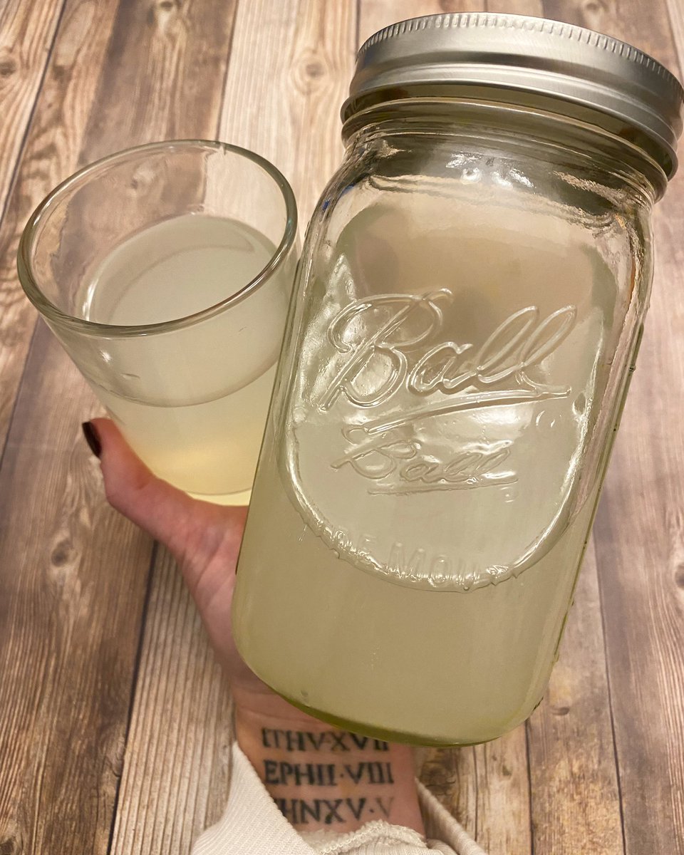 sode_kate's tweet photo. Limoncello moonshine π #happykate https://t.co/h2qSsxZ5nV