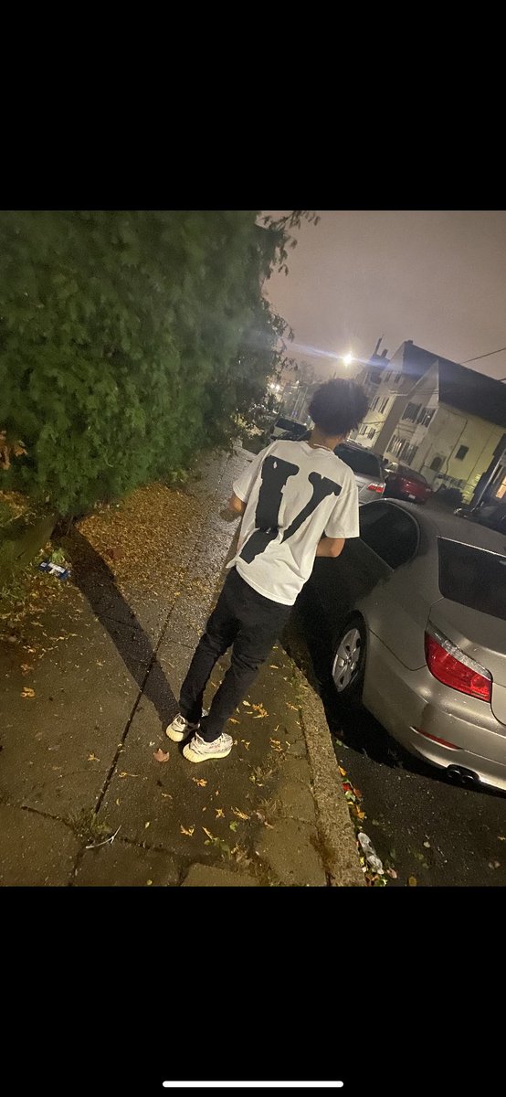 RealistEBK's tweet photo. @ForgiveHeartsx Tuff asl shawty https://t.co/6XqRRxg0Yd