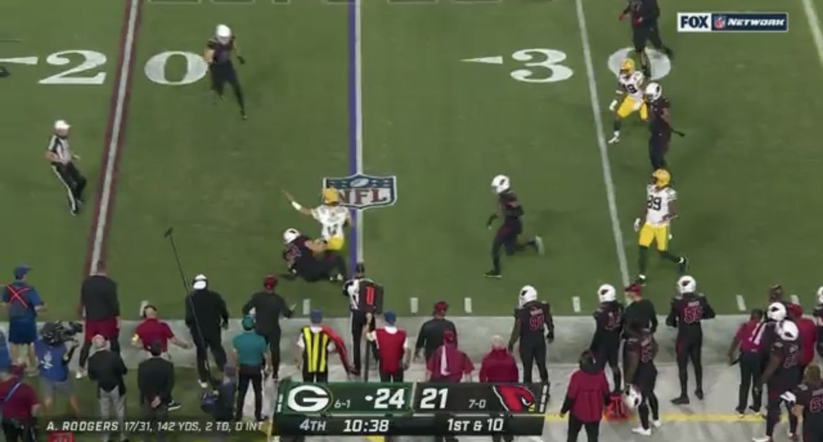 barstoolsports's tweet photo. Say what you want about Aaron Rodgers, but his ability to complain about a call when the play is still happening is legendary https://t.co/pIGOXguNuN