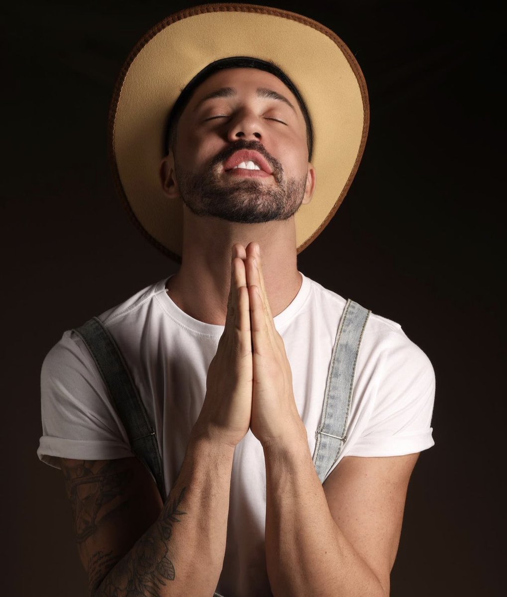 blogcerejanegra's tweet photo. CALADO ELE VENCEU! Rico continua na Fazenda como o mais votado com mais de 63% dos votos. Maior porcentagem até agora! #EliminaçãoAFazenda https://t.co/5eVLbPtDhC