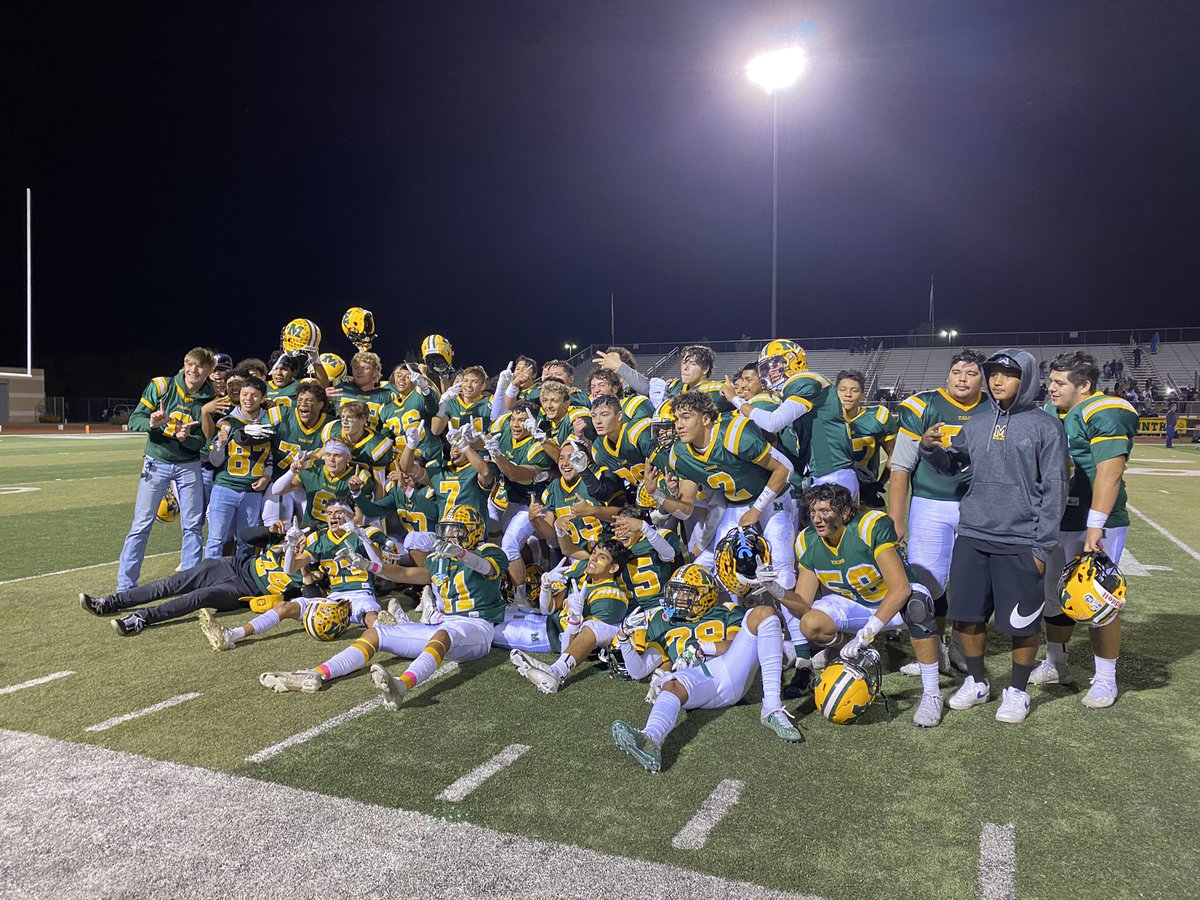 mhstrojans's tweet photo. District Champs! https://t.co/esFqSLcp5L