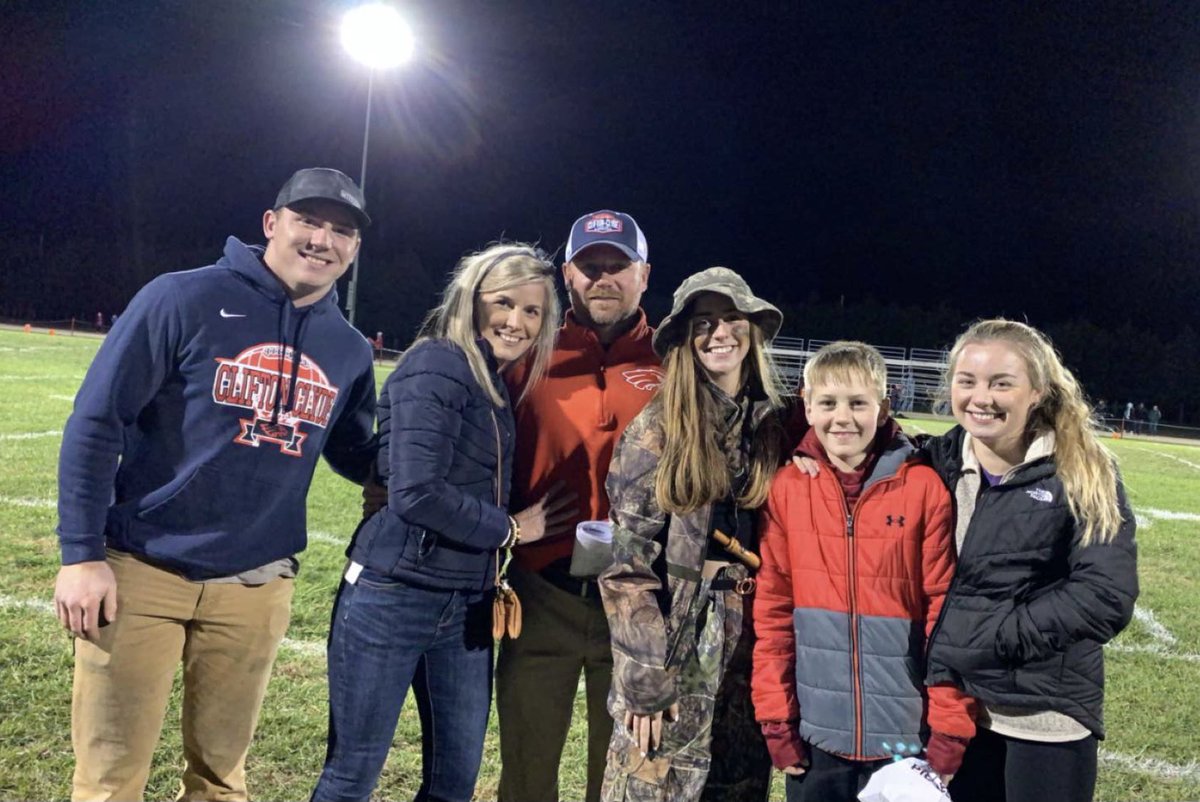 coachsteinbrock's tweet photo. Playoff 🏈Football Final:

Clifton-Clyde 🦅66
Solomon 🦍20 

#EagleNation #SAW #Family https://t.co/XXzZdq7EFj