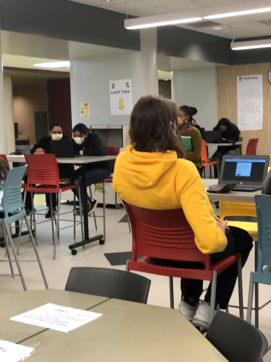 _vanexv's tweet photo. Thank you to Student Services @AmyBuchanan231 & @MiceliLinda for inviting me to once again to work collectively on helping our seniors to apply for the #FAFSA/#AlternativeApp. Thanks again to all that attended @ISACFinAid, @mcc_edu, & @Jbosworthhhs. 🤗🤗🤗 https://t.co/7bqdXMMqY4