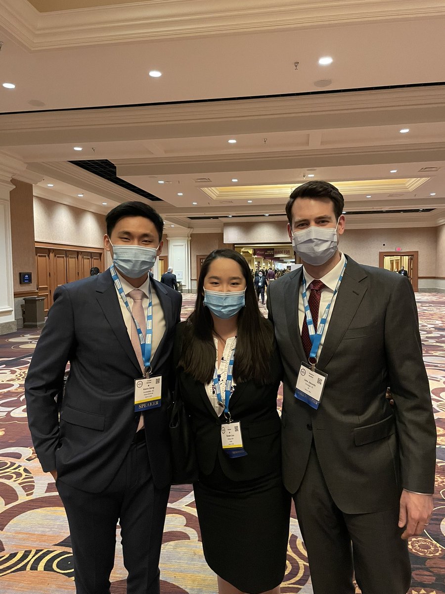 SusanLouMD's tweet photo. Loved our Impromptu @VAMinneapolis Chief residents reunion with @SongKevinY @jsjasurda and #JonReich at #ACG2021!  Shout out to @MensinkMorgan! 

Thanks @ReutDanieliMD @AasmaShaukatMD #BrianHanson #NacideErcanFang for mentorship! 

#CRQS @UMN_MEDS @umnmedschool https://t.co/Xj8BmlXNS2