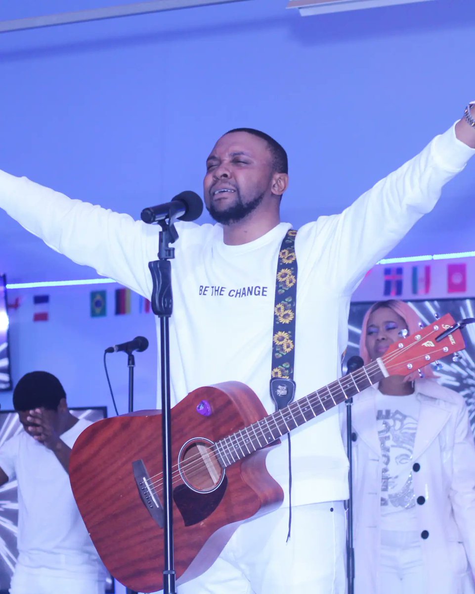 praise_peterson's tweet photo. It's been a while since I've played my guitar, this was awesome!

Who enjoyed the Night of Glory?

#ecgmidrand #nightofglory #praisepetersonmusic #sonofaprophet #major1sbullet #theeaffirmedapostle https://t.co/WN7fzXYTVn