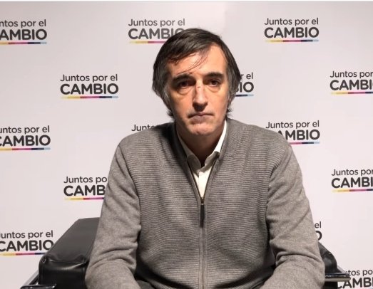 Pato_MOk's tweet photo. Oremos por la salud del querido Esteban Bullrich...
El poder de la oracion es inmenso.
Dios te bendiga y la Virgen te cubra con su manto Divino.🙏❤
Estamos con vos @estebanbullrich 🙏❤ https://t.co/IpOO9vhkLK