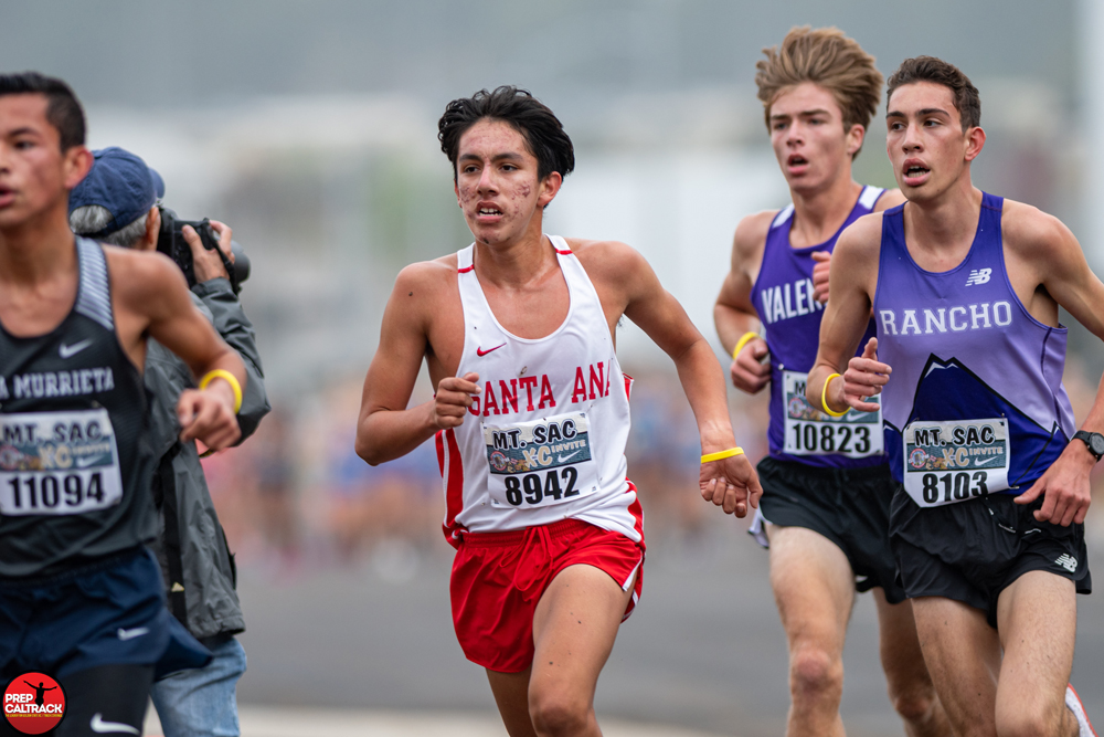 PrepCalTrack's tweet photo. PHOTOS GALORE! @7Gimages Gene Leon-Guerrero shares this mega-generous album with close to 500 images from the two-day Mt. SAC Invitational meet! Plenty of great photos from one of the nation's top meets! https://t.co/7akZHdsnRV https://t.co/DpAFNX1spP