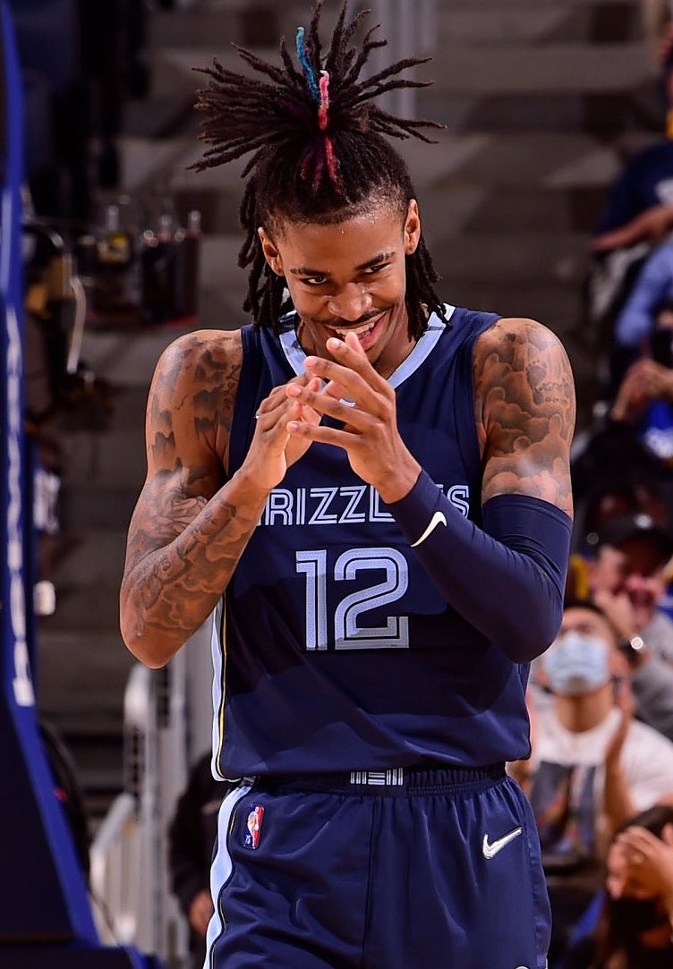 TheDunkCentral's tweet photo. Ja Morant through 5 games: 

30 PTS - 7 REB - 5 AST
17 PTS - 9 REB - 10 AST 
40 PTS - 3 REB - 10 AST 
28 PTS - 2 REB - 8 AST
37 PTS - 6 REB - 6 AST https://t.co/6mLgUoVJia