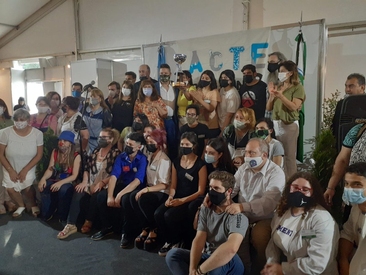 edu_novello's tweet photo. El proyecto "MICHINO" de la EESTN°4 de #Moron presentará  a Región 8 en la próxima etapa de Feria de Ciencias! Muy felices por este logro!! @acteba8  @acteba @BAeducacion @INETetp @DPETPba @copretBAok @DTE_Region8 @DTE_BA @EducacionAR @ClaudiaBracchi1 https://t.co/MAyzoqsnga