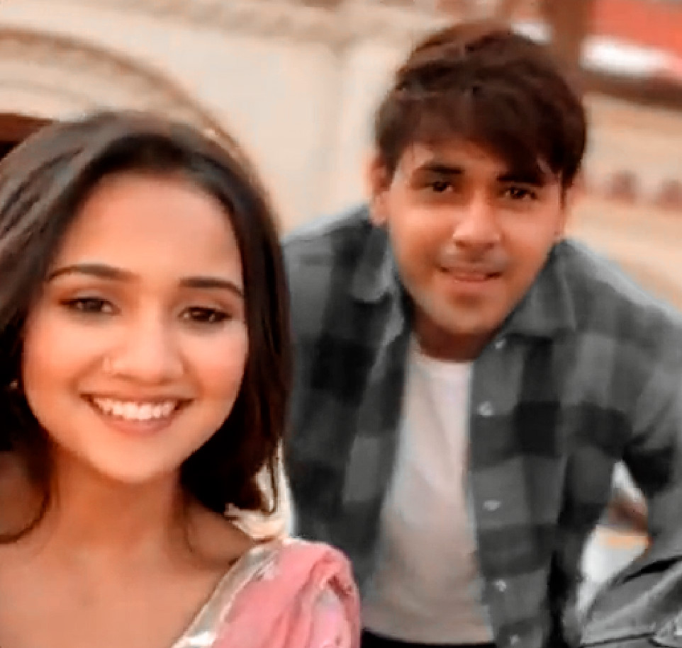 _aatejaate's tweet photo. just them!🥺❤️🧿

both of them looking soo gorgeous, can’t wait to see their chemistry burning my screen againn👀💥❤️. #AshDeep https://t.co/3O9RjWLB2d