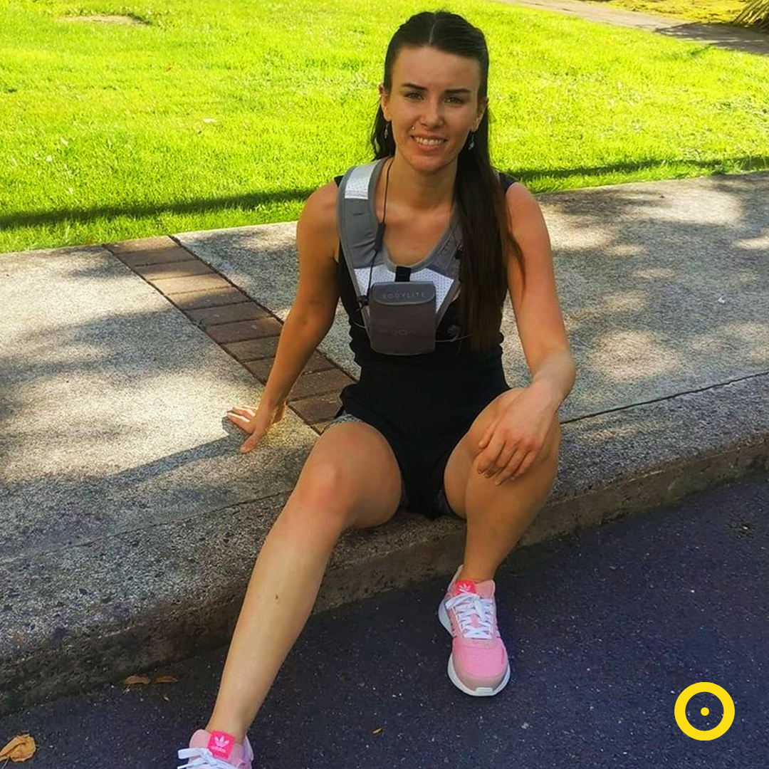 👉 The reflective phone holder vest is ideal for walkers or runners who like quick access to their phones. Change songs, playlists &amp; even track your activity 🎶 #BeBodylite #Running #Walking #Parkrun #TrainingVest #Music #PhoneHolder #ReflectiveVest #RunIreland #NightRunner