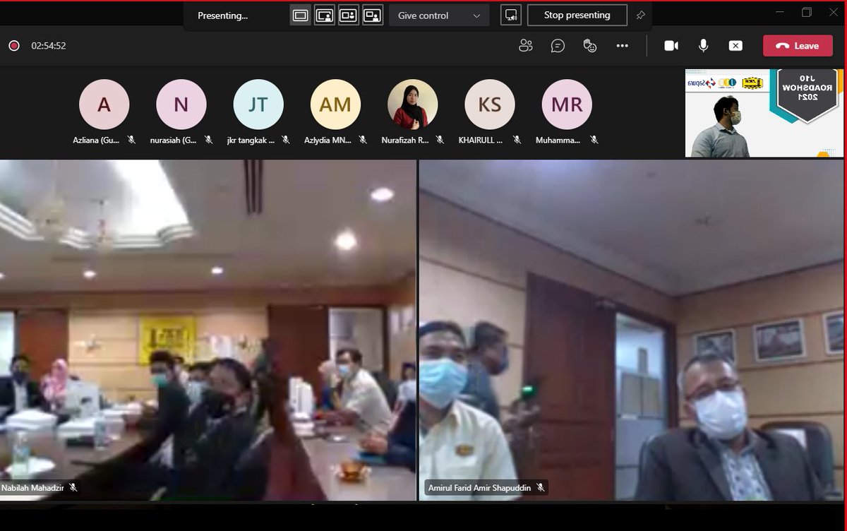 J10Jkr's tweet photo. 27 Oktober 2021 – J10 Roadshow Zon Selatan telah berlangsung secara bersemuka dan atas talian melalui Platform Microsoft TEAMS. Sesi ini telah dihadiri oleh pegawai-pegawai JKR dari tiga (3) negeri iaitu Negeri Sembilan, Melaka dan Johor. Terima kasih semua pegawai yang terlibat. https://t.co/pYG8FRqe0h