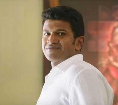 siddaramaiah's tweet photo. Deeply shocked by the demise of talented actor #PowerStar #PuneethRajkumar.

He had won the hearts of Kannadigas through his great acting skills &amp; his simplicity. His passing away is a great loss for Karnataka. https://t.co/cpKiQ74IIf